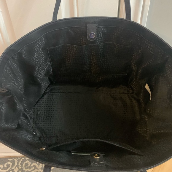 Kate Spade Tote - Picture 5 of 9